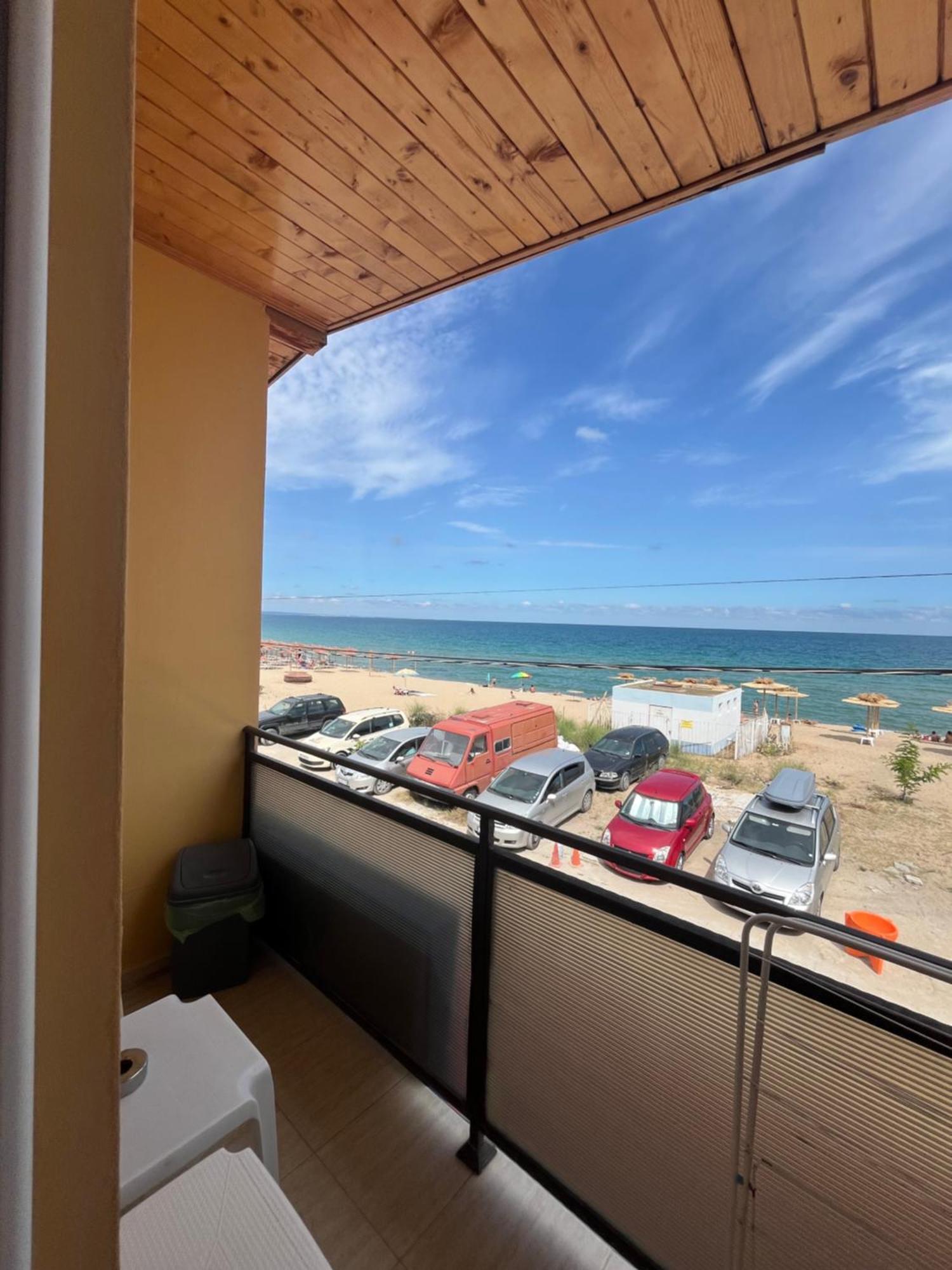 Family Hotel Globus ゴールデンサンド エクステリア 写真